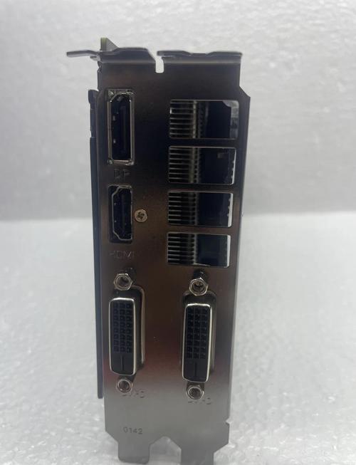 GTX 285显卡在DX11环境下的表现及运行状况分析？