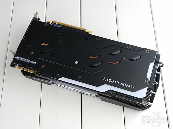 微星GTX1080闪电显卡，外观设计独特，散热空间充足