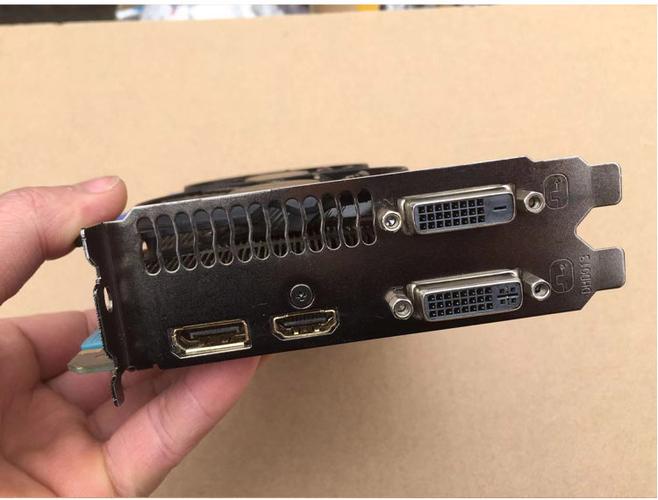 技嘉GTX960显卡的PCI-E接口：数据传输与供电的桥梁？  第3张