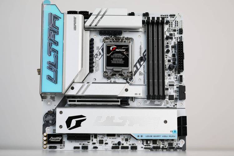 挑选适合GTX780显卡的主板？这些要素你必须要考虑  第3张