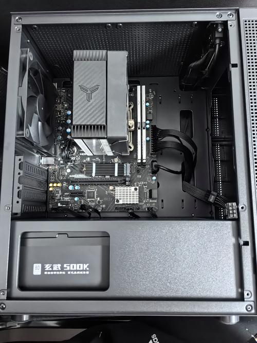 17R4 搭配 2GTX1080，性能优异且散热出色，亮点在哪？  第3张