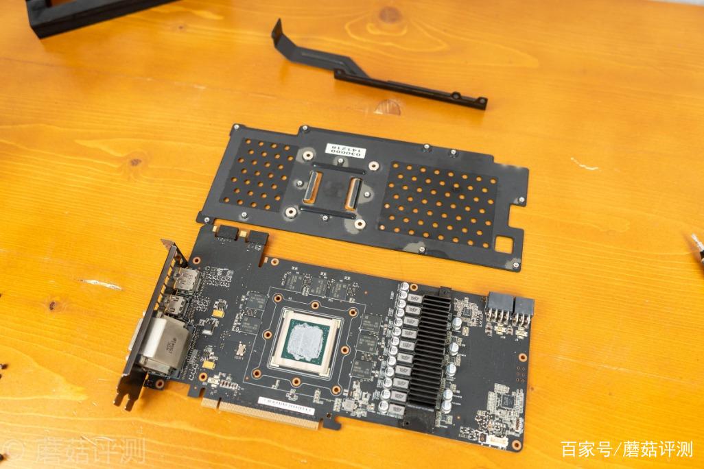 拆卸GTX980显卡不易？六个角度阐述技巧要点及前期准备  第9张
