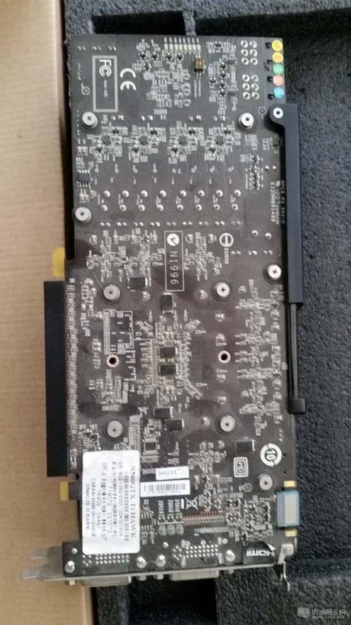 拆解微星GTX560Ti显卡，深入洞察内部结构与拆解步骤  第9张