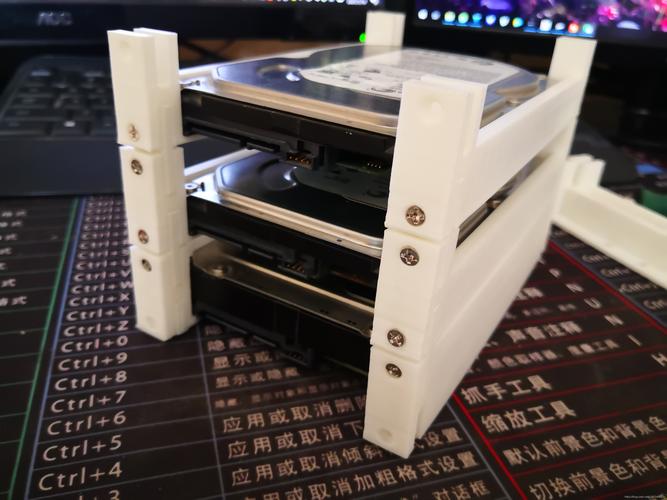 DIY硬盘笼：亲自动手制作，提升电脑性能与空间利用效率  第5张