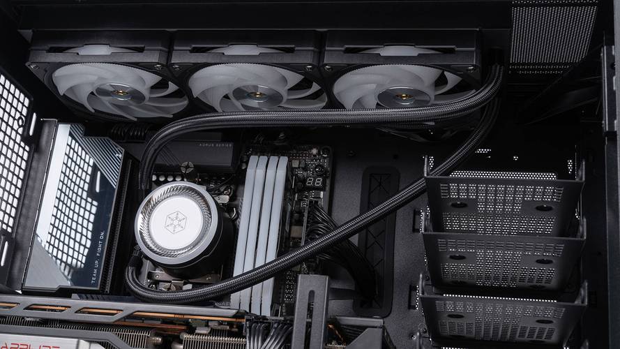 GTX1080与冷排组合受热议，详解冷排原理及兼容性？  第9张